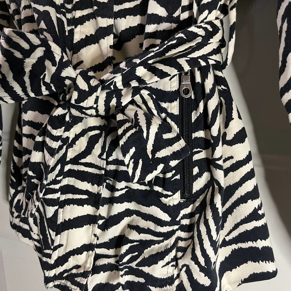 Puli SZ L Zebra Print Jacket Full Zip Rolled Collar Lightweight Snap Button - Picture 3 of 7